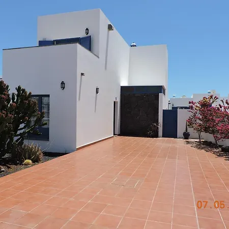 Casa Hazel بلايا بلانكا